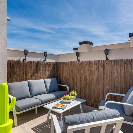 Appartamento La Zenia Cocoon - Luxury Penthouse With Jacuzzi, 2 Pools, Indoor Heated Pool, Sauna, Gym, Playstation Dehesa de Campoamor  Esterno foto