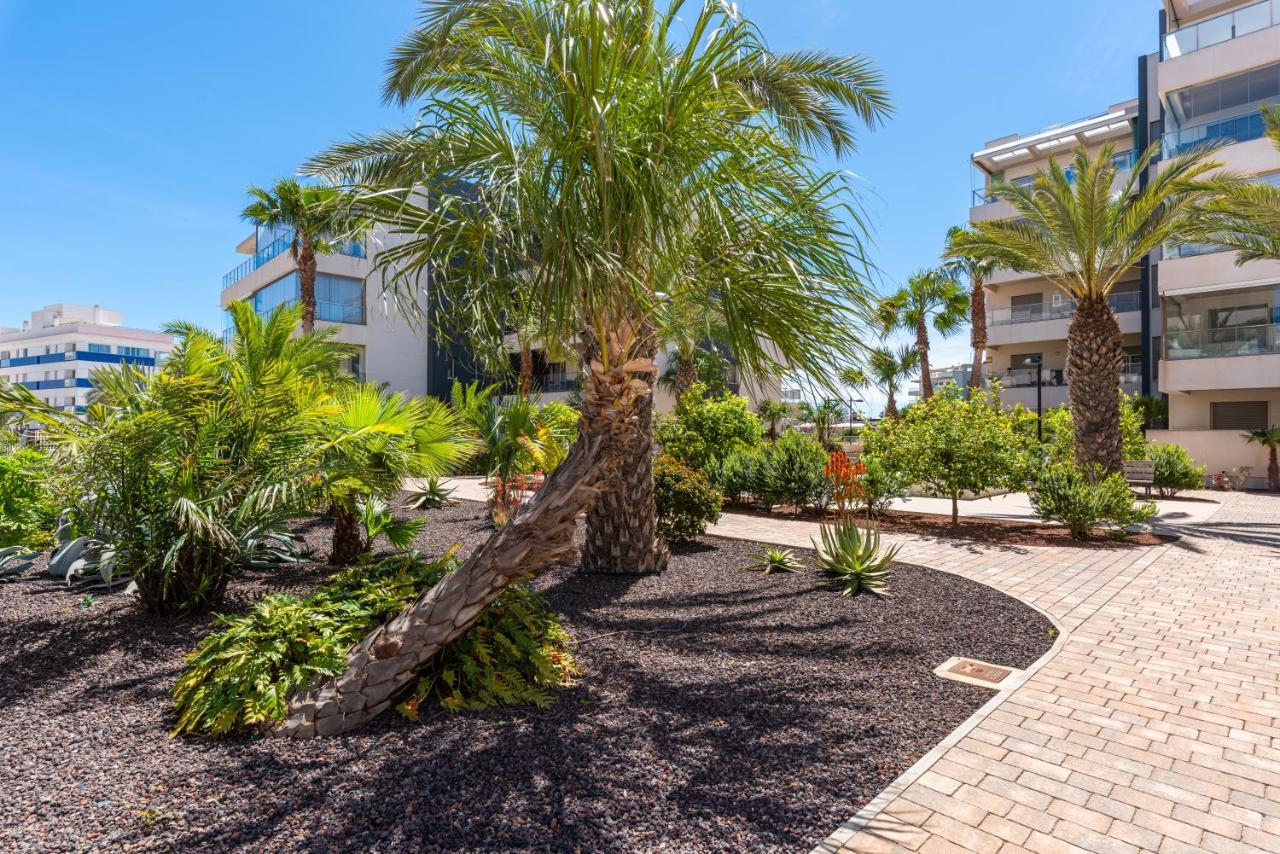 Appartamento La Zenia Cocoon - Luxury Penthouse With Jacuzzi, 2 Pools, Indoor Heated Pool, Sauna, Gym, Playstation Dehesa de Campoamor  Esterno foto