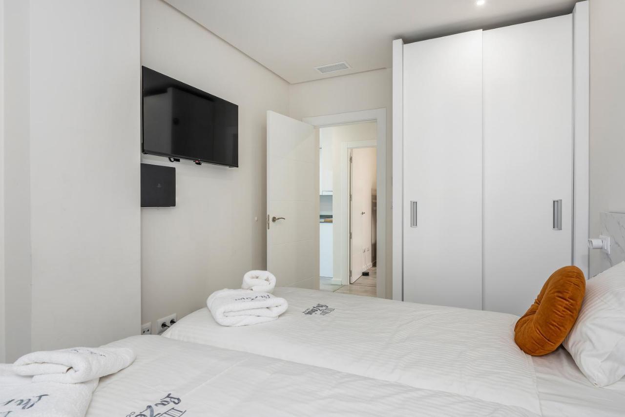 Appartamento La Zenia Cocoon - Luxury Penthouse With Jacuzzi, 2 Pools, Indoor Heated Pool, Sauna, Gym, Playstation Dehesa de Campoamor  Esterno foto